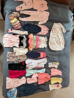 Bundle of baby girls clothes (6  - 9 months)