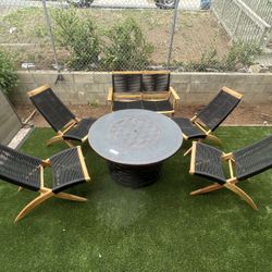 Brand New Outdoor Furniture Set ( In Box ) We Offer Same Day Delivery Service 