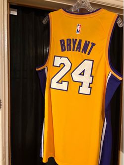 Kobe Bryant jersey