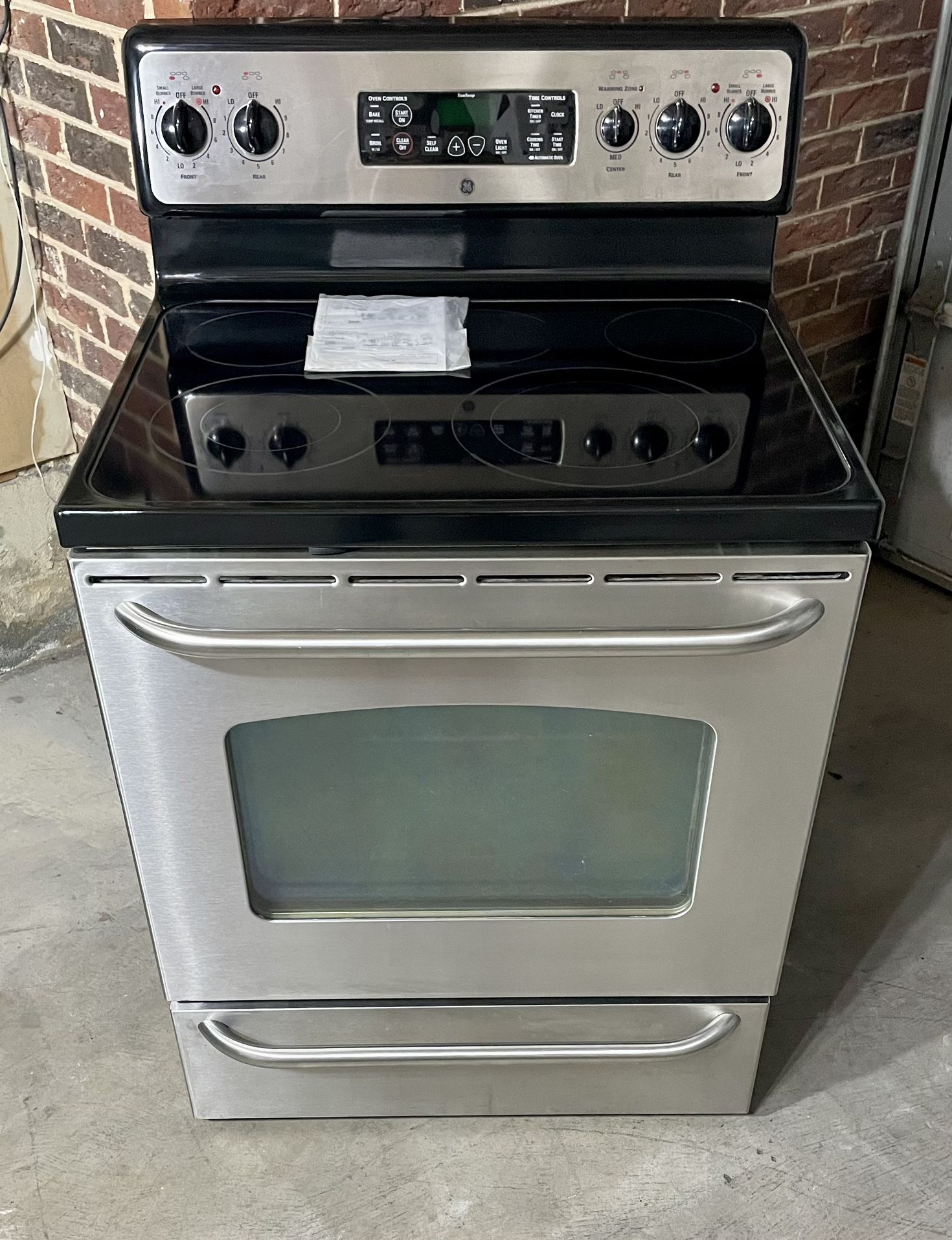 GE Glass Top Stove Oven Range Estufa for Sale in Charlotte, NC OfferUp