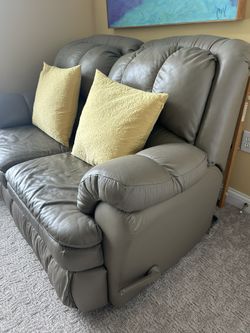 Rocker/reclining Leather Loveseat