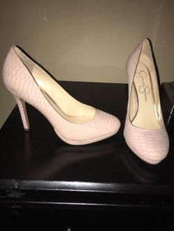 Pink Jessica Simpson heels size 8
