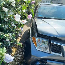 NISSAN PATHFINDER LE 4 DRS V6. 206,000 MILES