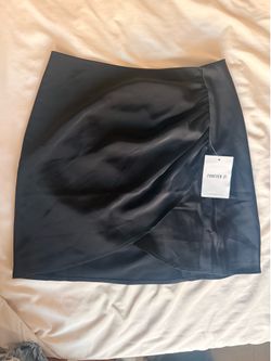 Forever 21 Black Mini skirt