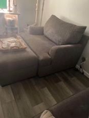 Broyhill Hartford Chair 1 4 With Storage Ottoman for Sale in