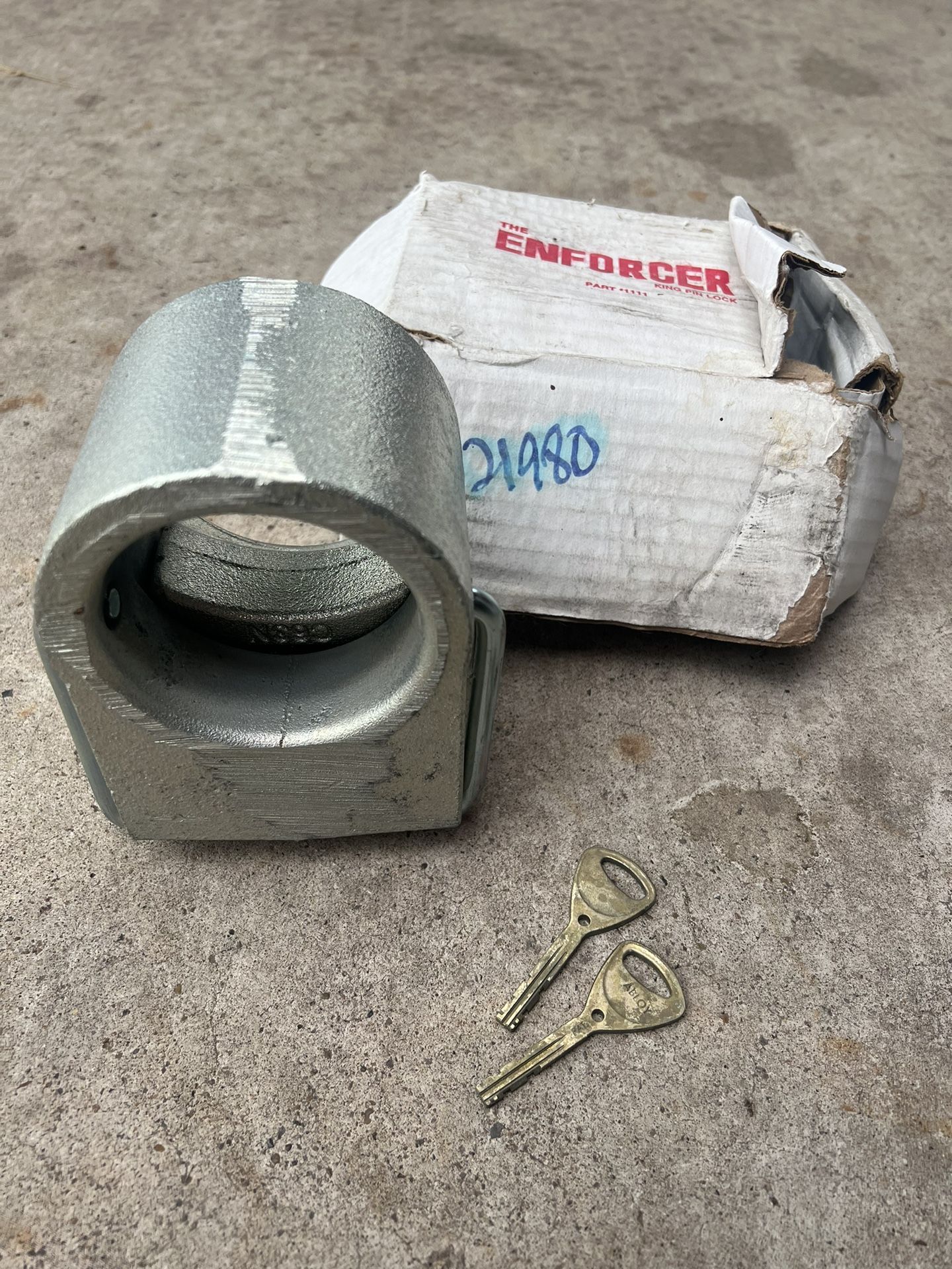 Trailer King Pin Lock