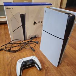PS5 Slim Disc Edition 