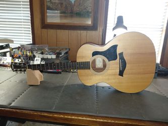 Taylor 114e acoustic guitar