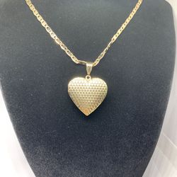 Gold Filled/Oro Laminado Heart pendant and Necklace