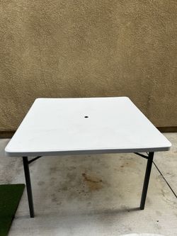 4ft White Table