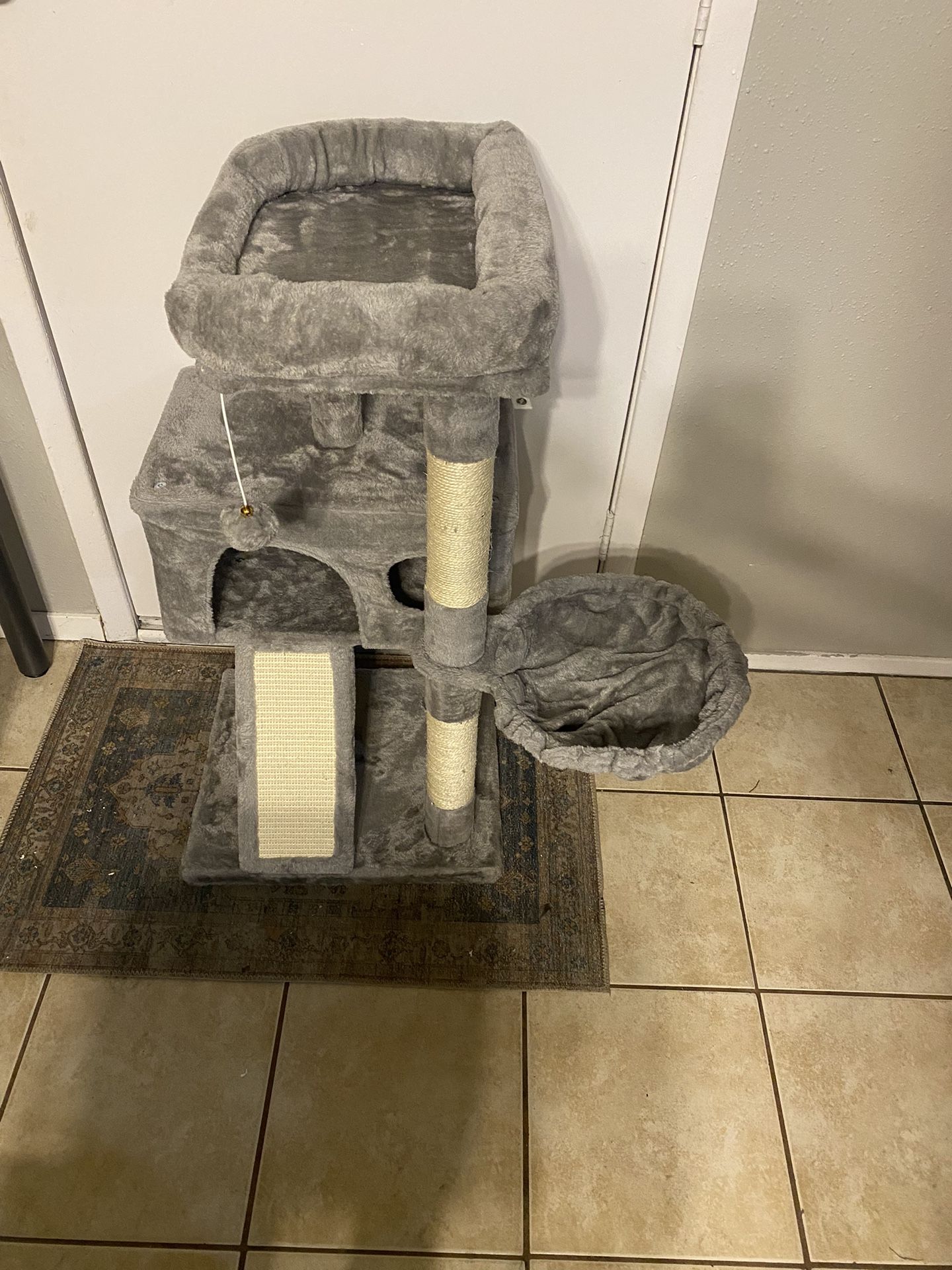 SMALL CAT TOWER