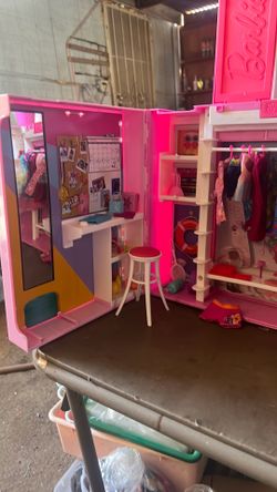 Mattel Barbie dream closet