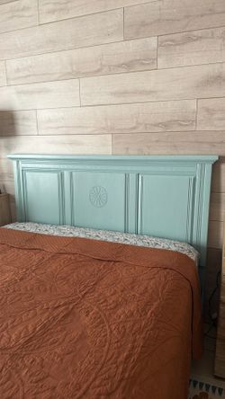 Queen-size headboard