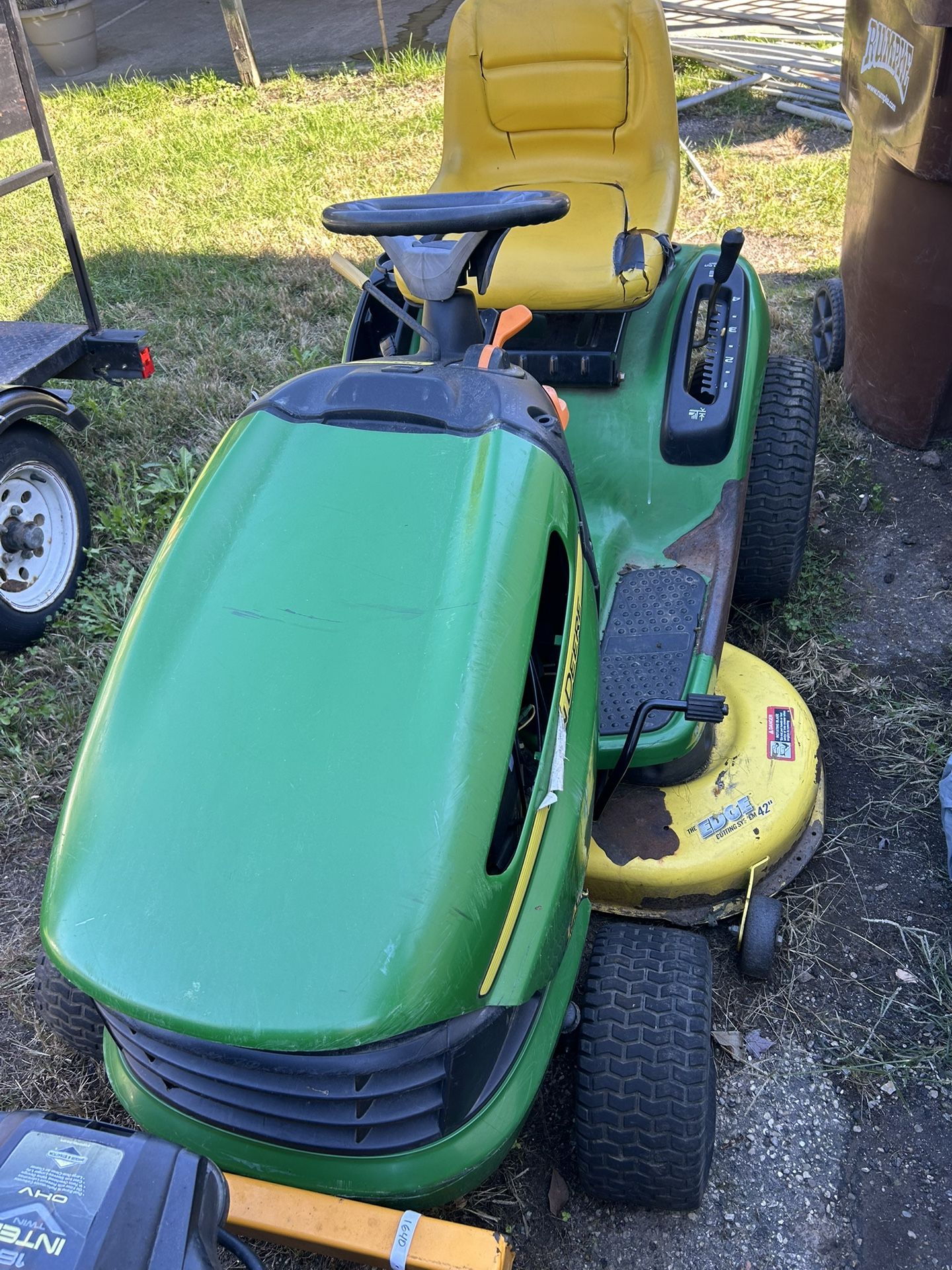 John Deere Riding mower