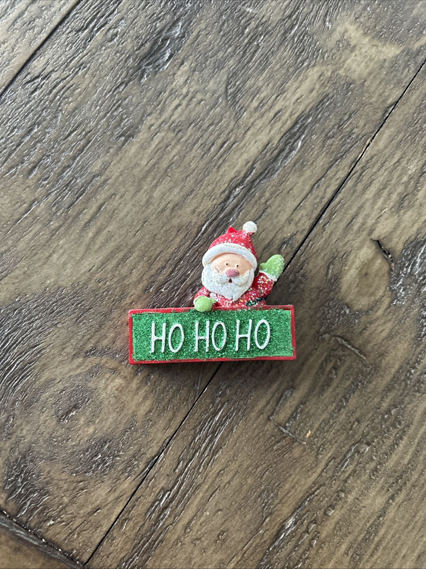 Santa Hohoho Pin/brooch