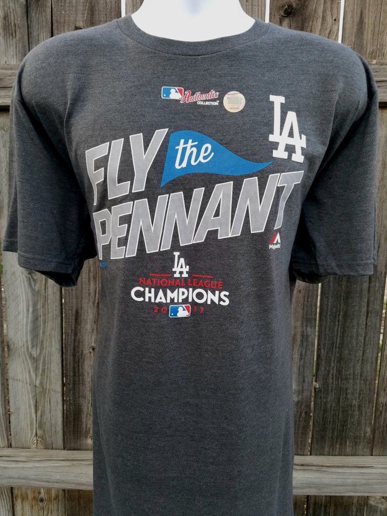 Majestic Los Angeles Dodgers Fly The Pennant 2017 NL Champions T-Shirt Sz. Xl