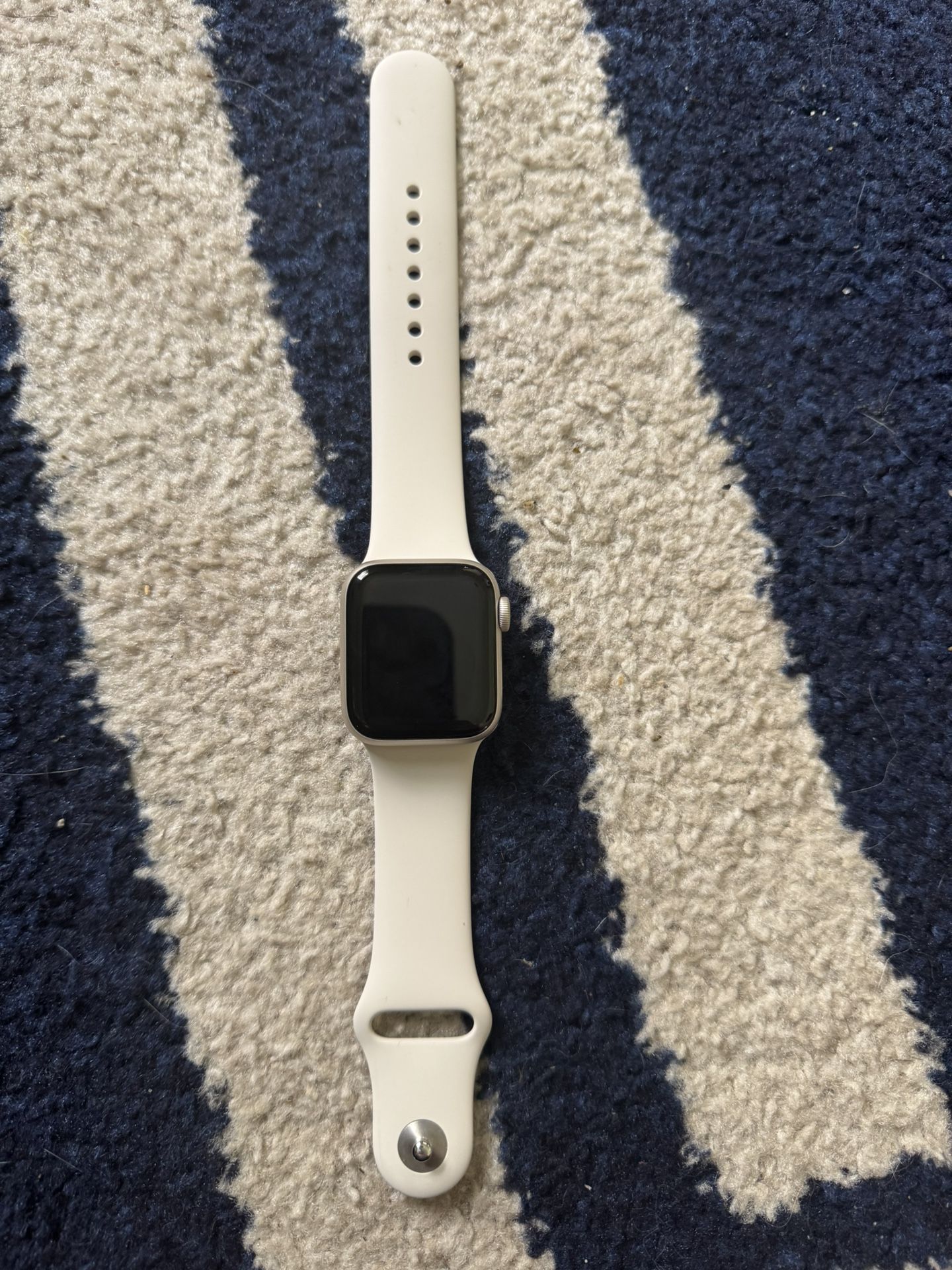 Apple Watch SE (2024) M/L Band
