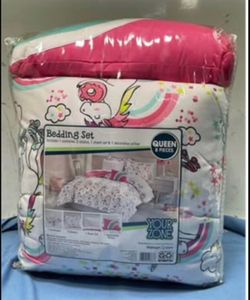 Your Zone Roller Skating Unicorns 8 Piece Bedding Set White and Pink Queen