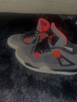 Shoes, no box