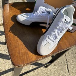 Puma  80$ Size 6.5