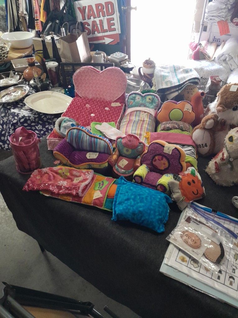 Vintage Groovy Doll Furniture