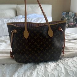 LV tote bag