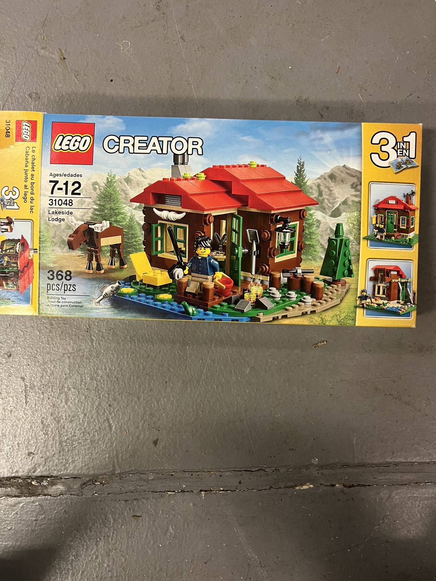 Lego Lakeside Lodge