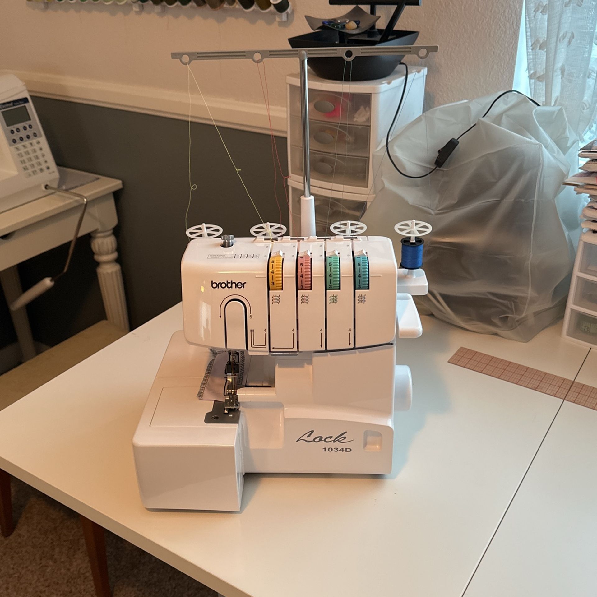 Brother 1034D Serger. Never Used