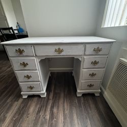 Dresser/ Desk/ Makeup Table (price Negotiable) Throw Me Some Offers