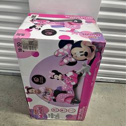 6V Disney Minnie Mouse Happy Helpers Scooter with Sidecar Ride-On Toy by Kid Trax, 1 mph 