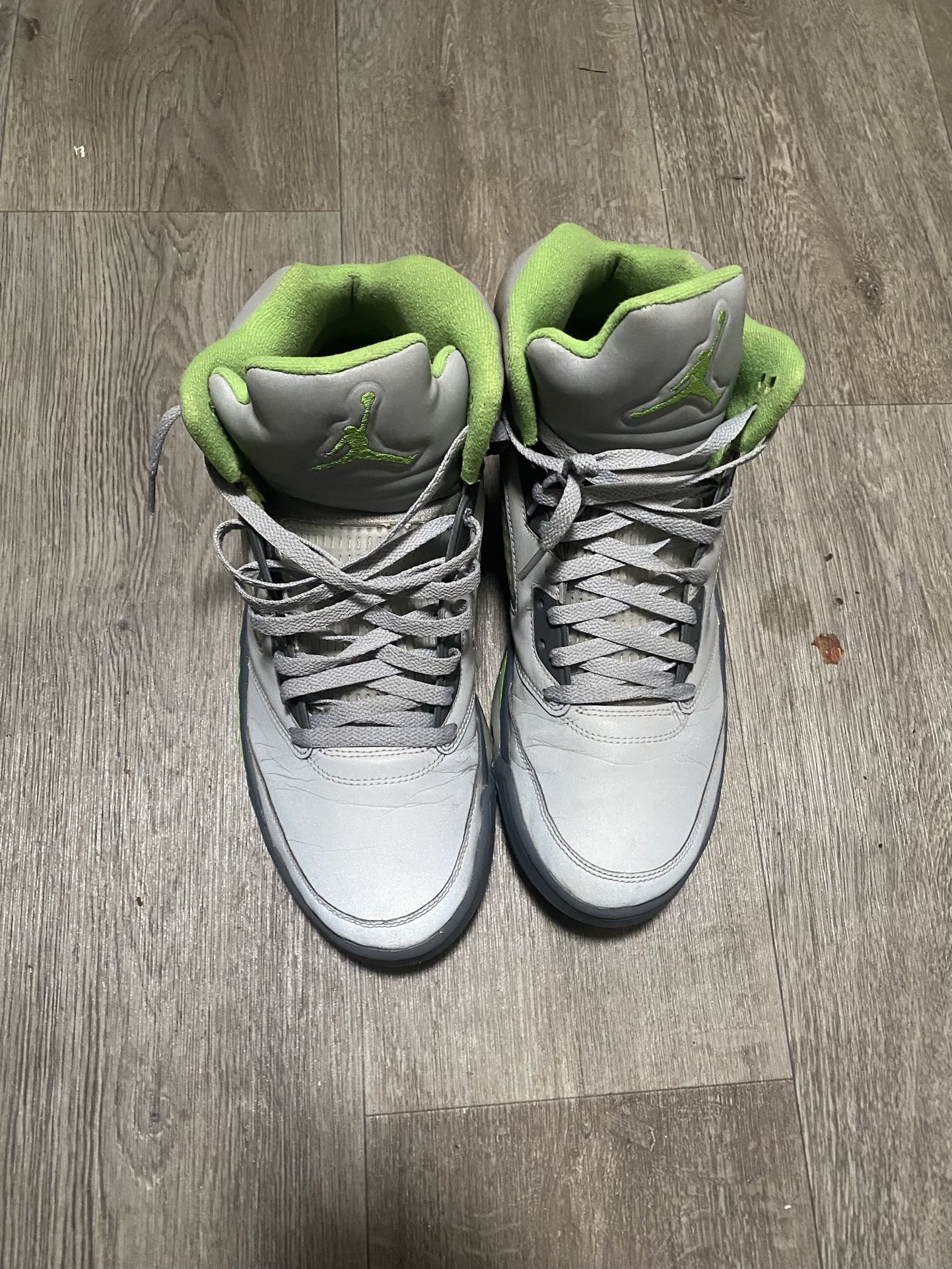 Jordan’s 5s Size 11 Send
