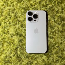 iPhone 16 Pro | 128GB | Natural Titanium | Factory Unlocked