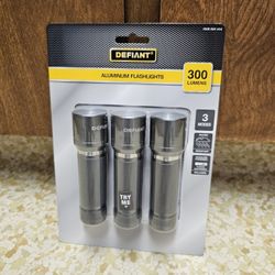 300 Lumens Flashlight (3-Pack)
