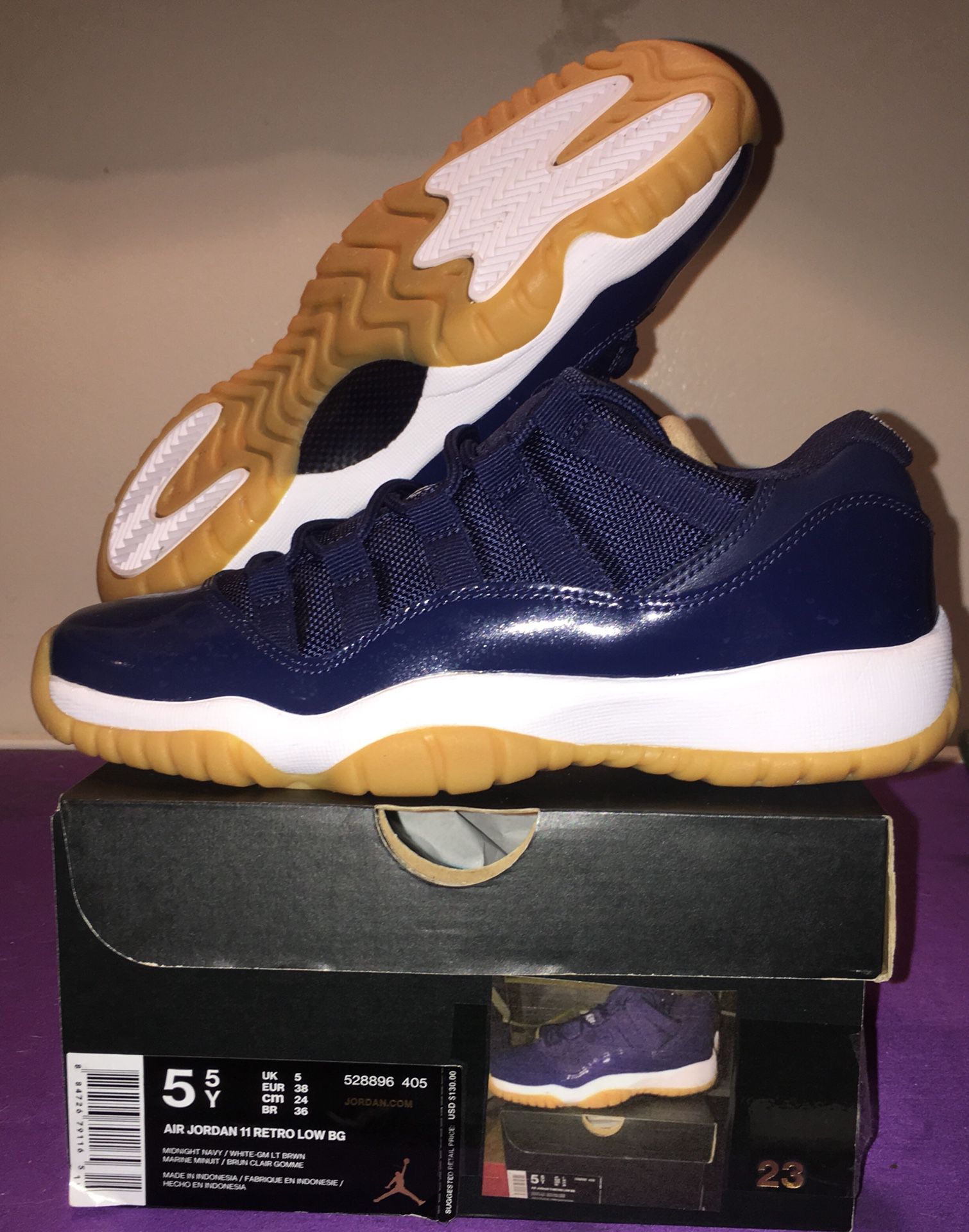DS Jordan 11 low baby gum bottom youth size 5.5