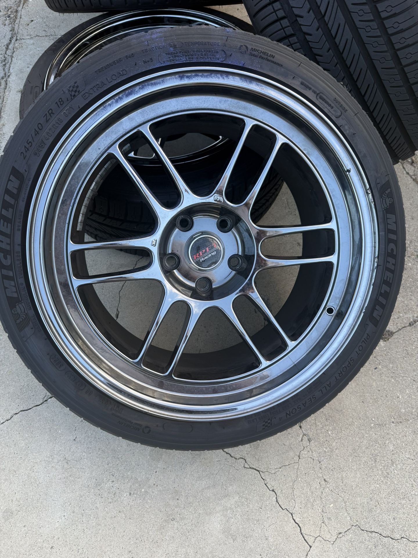 Enkei Rpf1s 18 X 9.5 +15