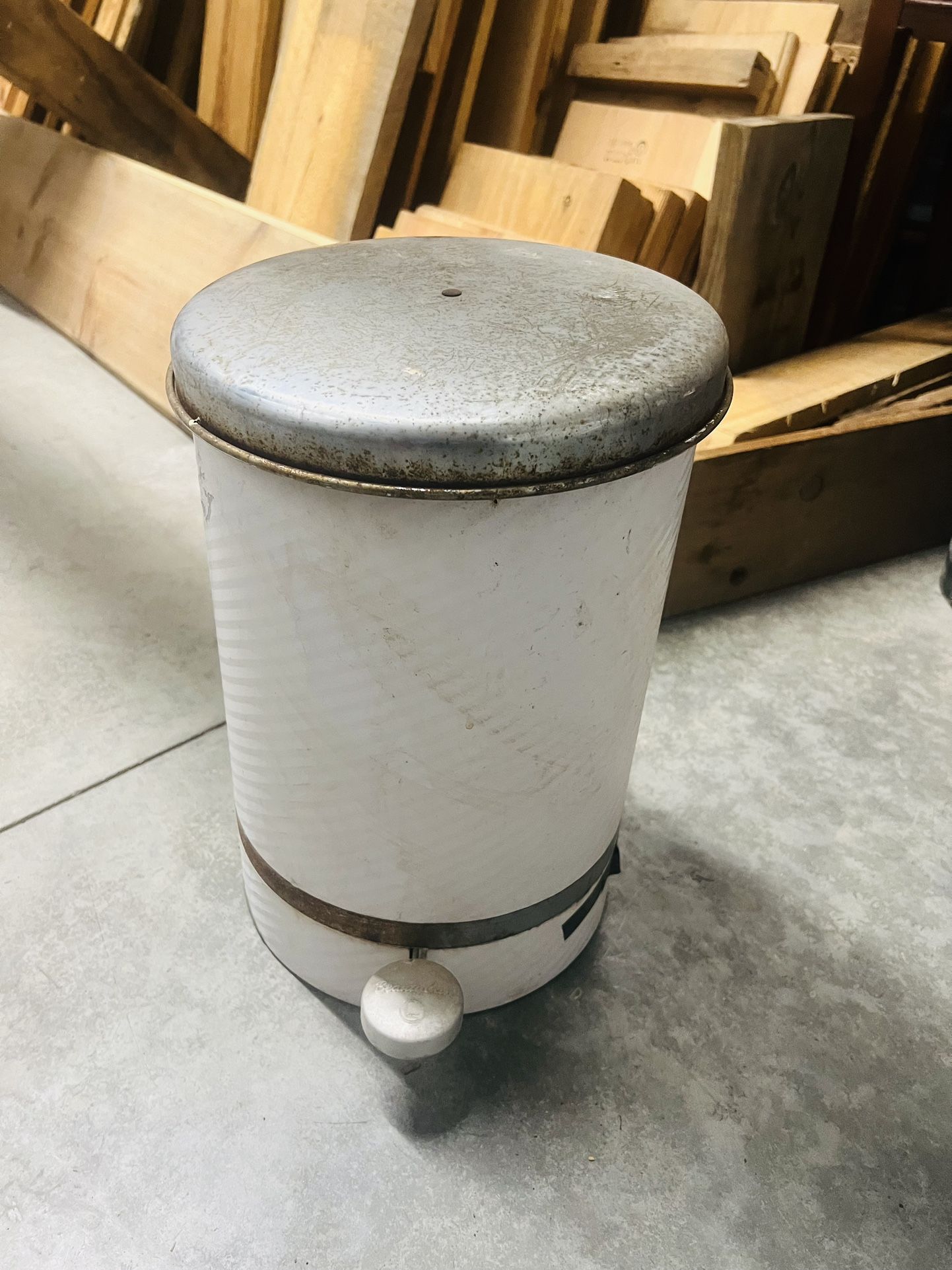 Vintage Metal Beauty Can Wastebasket With Pedal Flip Top Lid