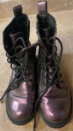 Girl boots