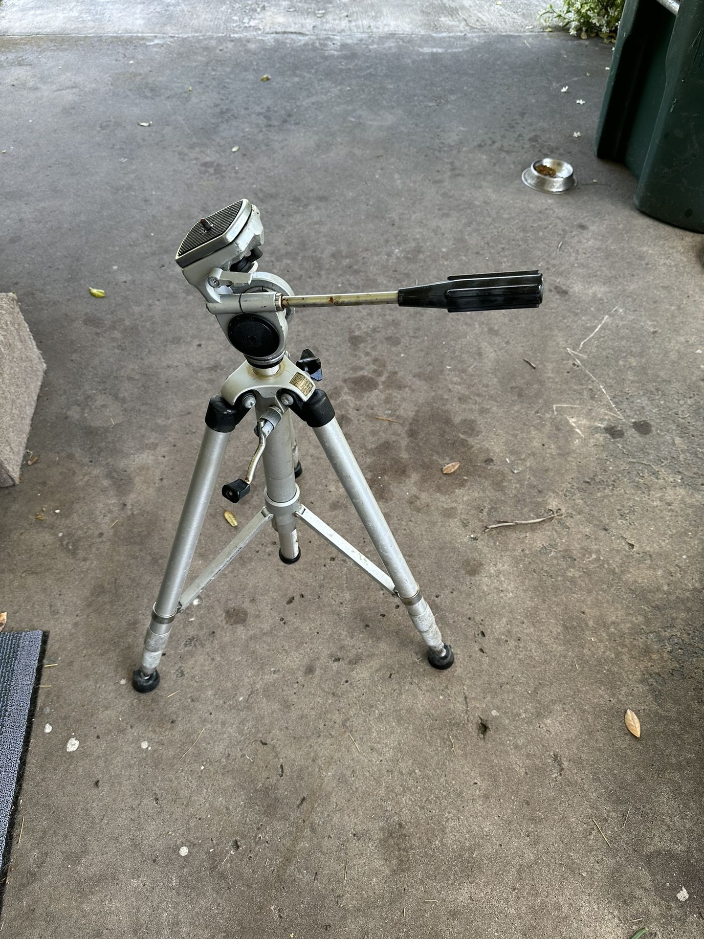 professional Gray Tripod