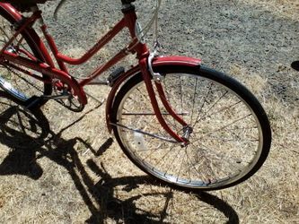 Schwinn breeze classic bicycle