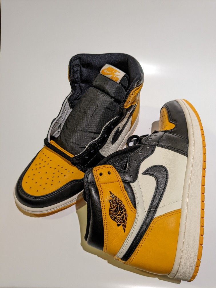 NIKE Air Jordan 1 OG Yellow 