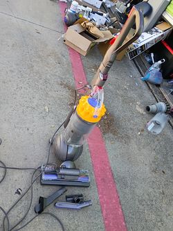 Dyson Ball Total Clean Upright Vacuum Cleaner