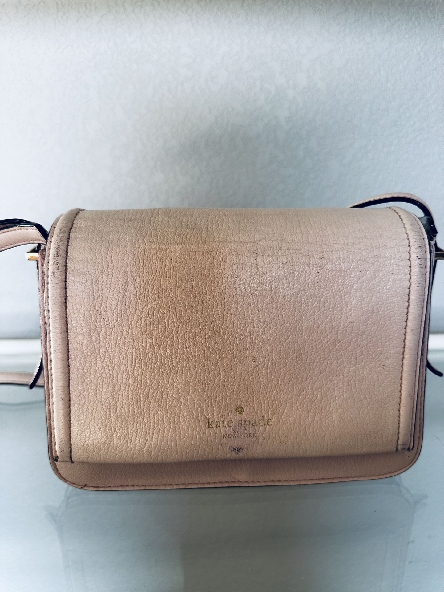 Kate Spade NY blush pink and gold crossbody pebble leather purse