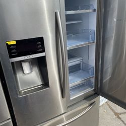 Samsung  Everage Door Fridge 