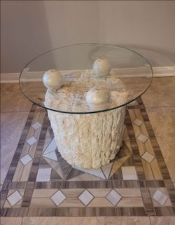 Glass top coffee and end table. Perfect for a sectional.