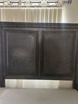 Queen size bed