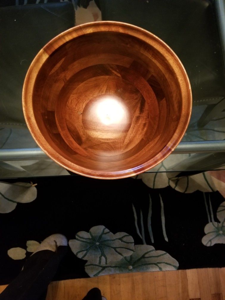 Beautiful Walnut Wood Bowl
