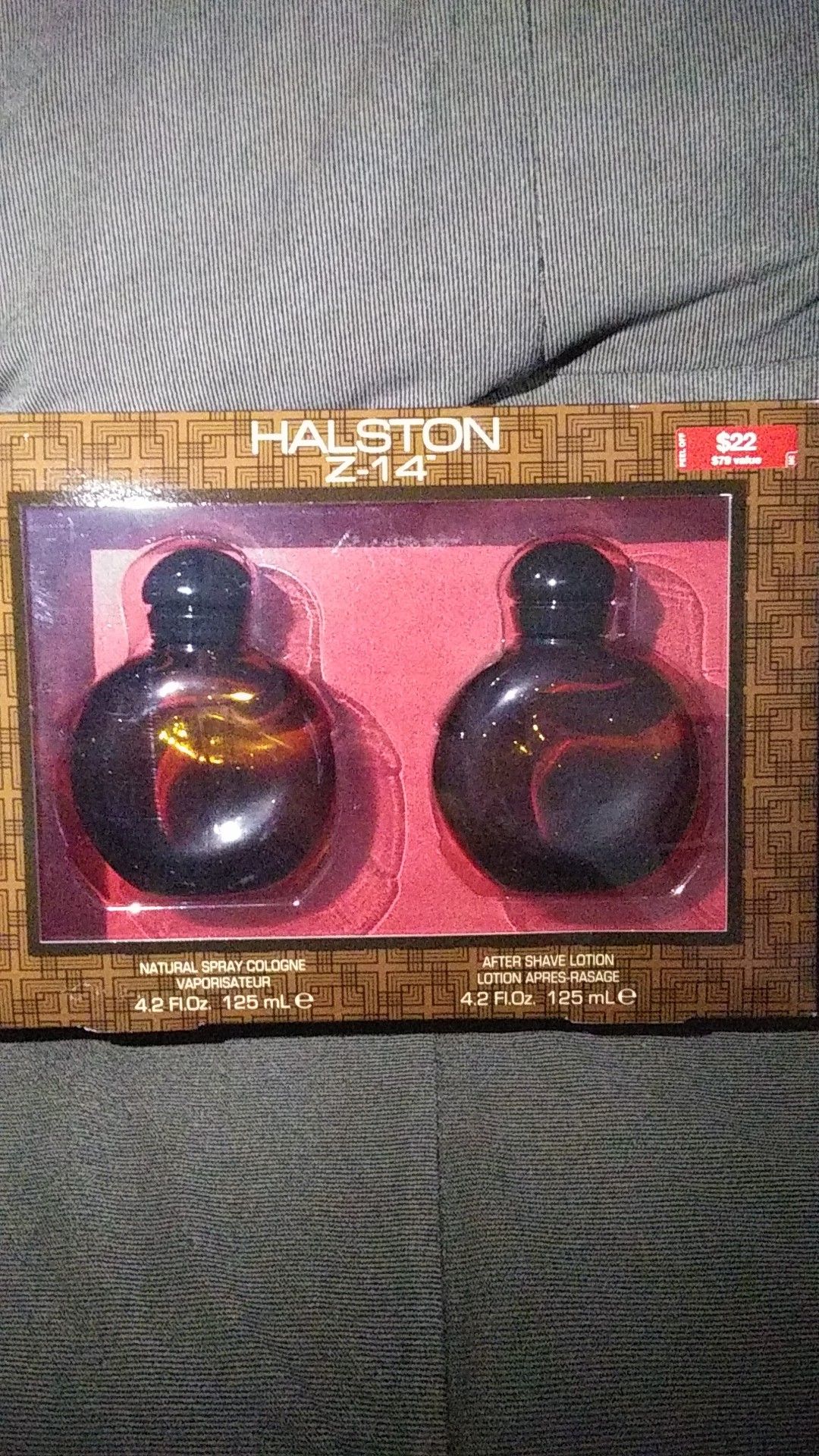 Halston Colonge and After shave