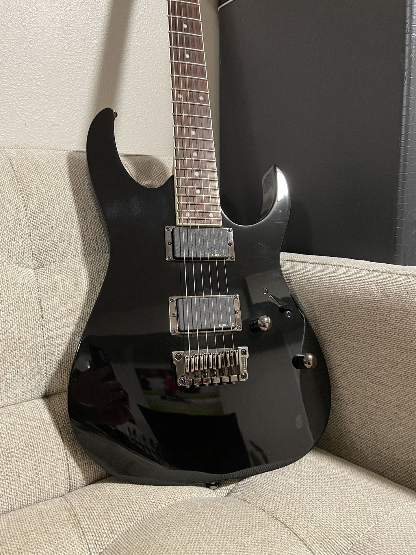 Ibanez RG321 Electric Guitar