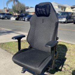 2022 Secretlab Titan Evo XL Black Softweave Gaming / Office Chair 