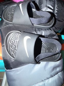 Nike slides